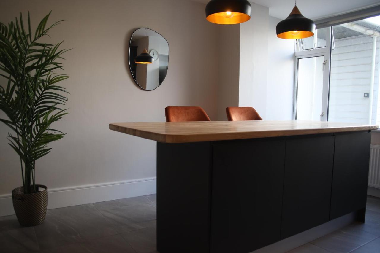 Crawford House- Scholarlee Living Apartments Cork Extérieur photo
