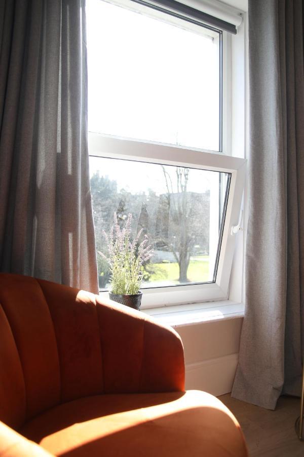 Crawford House- Scholarlee Living Apartments Cork Extérieur photo